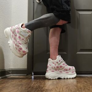 Sugar Thrillz Fairywalker Platform Sneakers - White/Pink